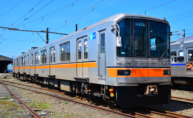 車両紹介 電車 駅のご案内 熊本電気鉄道株式会社